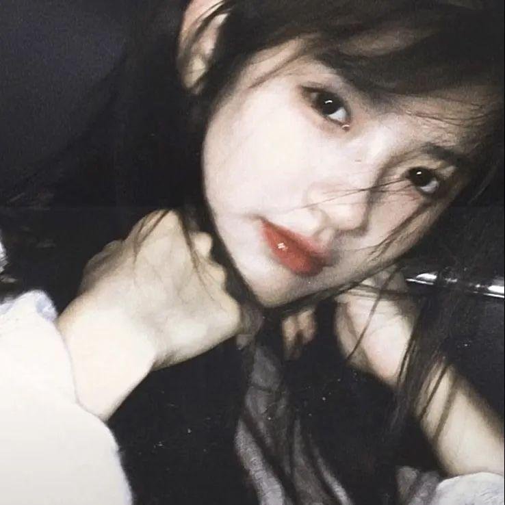 百无禁忌！女高中生私房话海报
